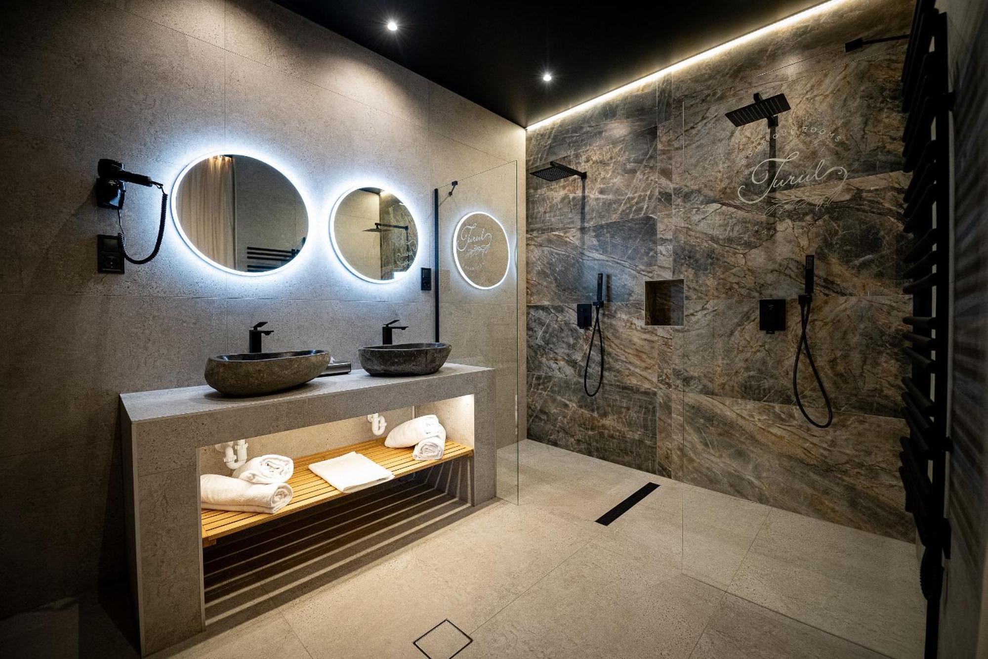 Turul Boutique Rooms & Apartment Szarvas Kültér fotó
